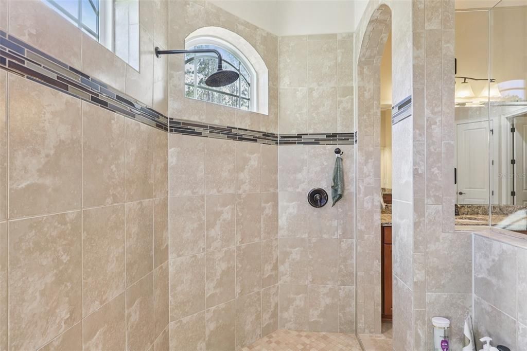 待售: $899,000 (4 贝兹, 3 浴室, 3355 平方英尺)