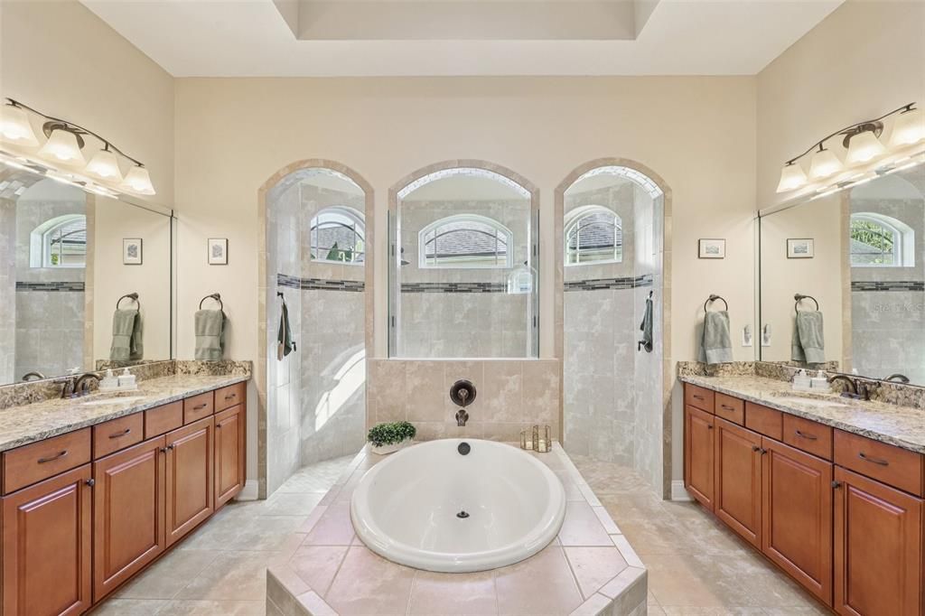 待售: $899,000 (4 贝兹, 3 浴室, 3355 平方英尺)