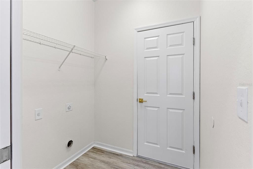 For Sale: $334,900 (3 beds, 2 baths, 1506 Square Feet)