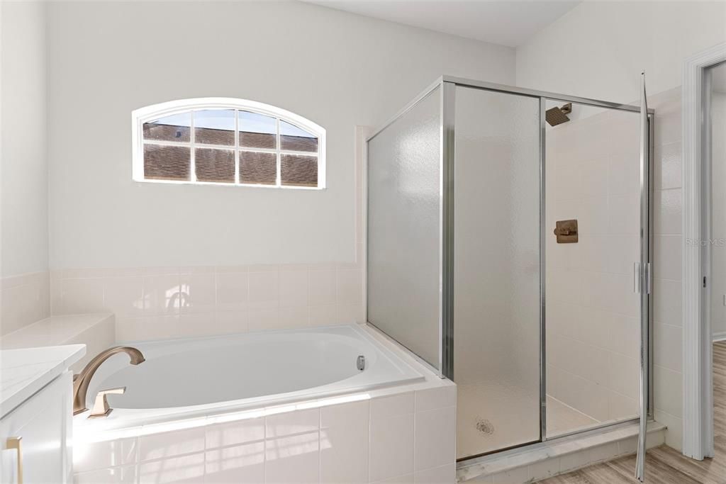 For Sale: $334,900 (3 beds, 2 baths, 1506 Square Feet)