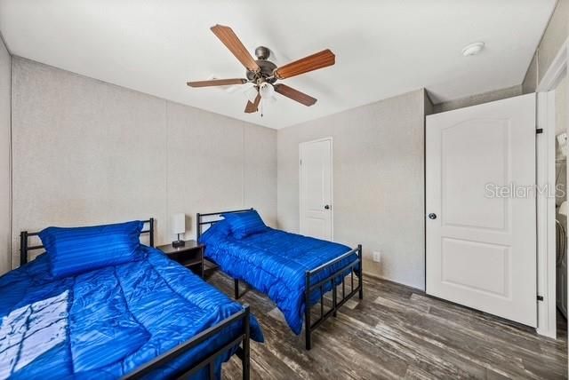 For Sale: $224,000 (2 beds, 2 baths, 728 Square Feet)