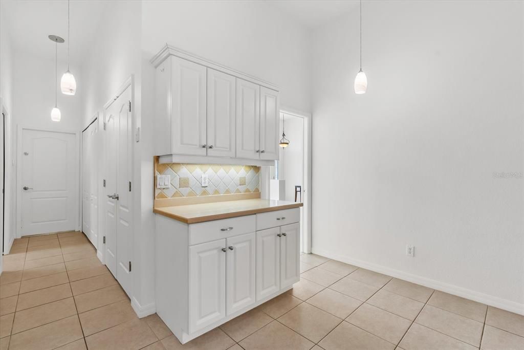 For Sale: $650,000 (4 beds, 3 baths, 2890 Square Feet)