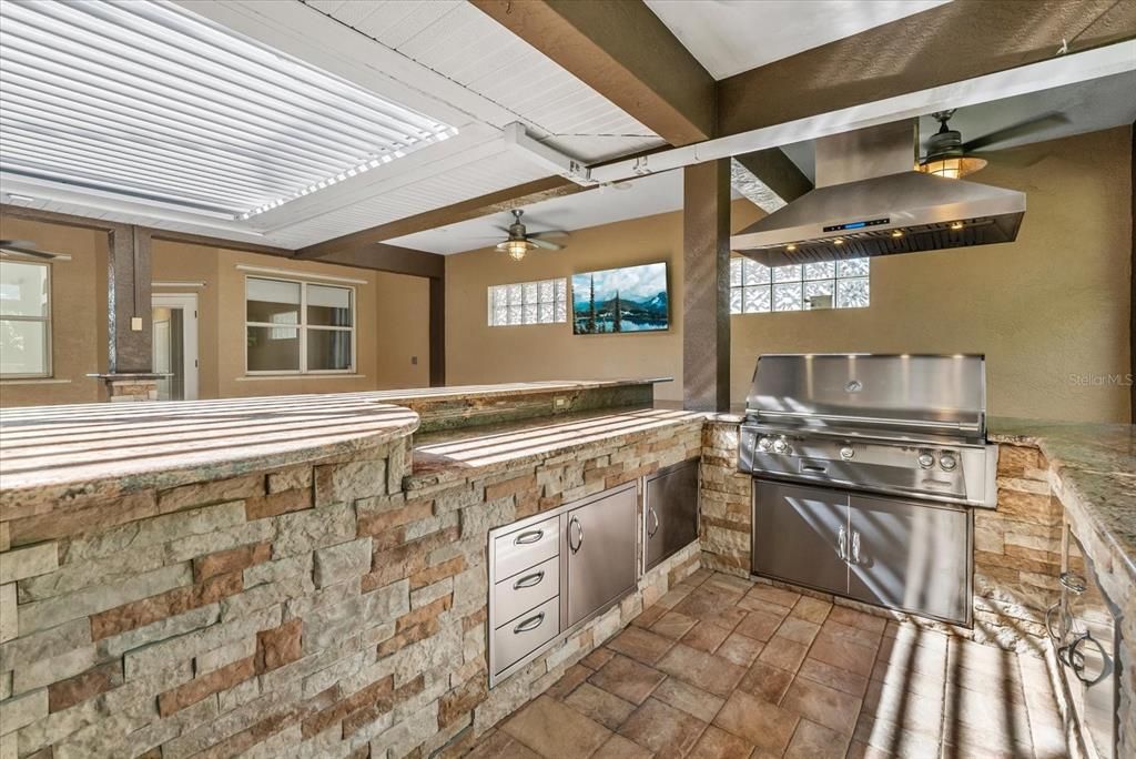 For Sale: $650,000 (4 beds, 3 baths, 2890 Square Feet)