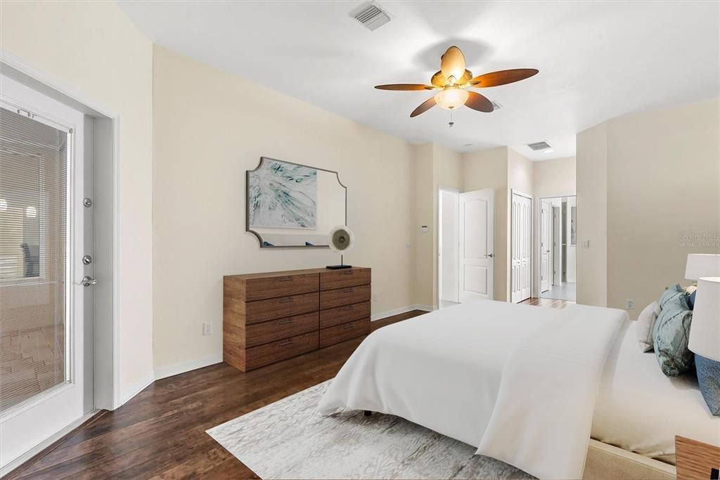 For Sale: $650,000 (4 beds, 3 baths, 2890 Square Feet)