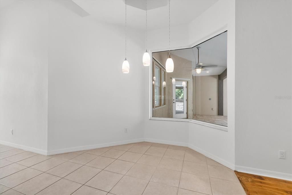 For Sale: $650,000 (4 beds, 3 baths, 2890 Square Feet)