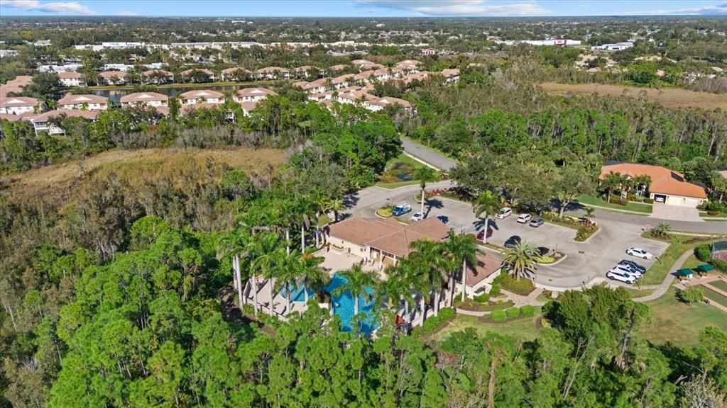 For Sale: $650,000 (4 beds, 3 baths, 2890 Square Feet)