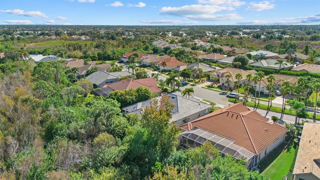 For Sale: $650,000 (4 beds, 3 baths, 2890 Square Feet)