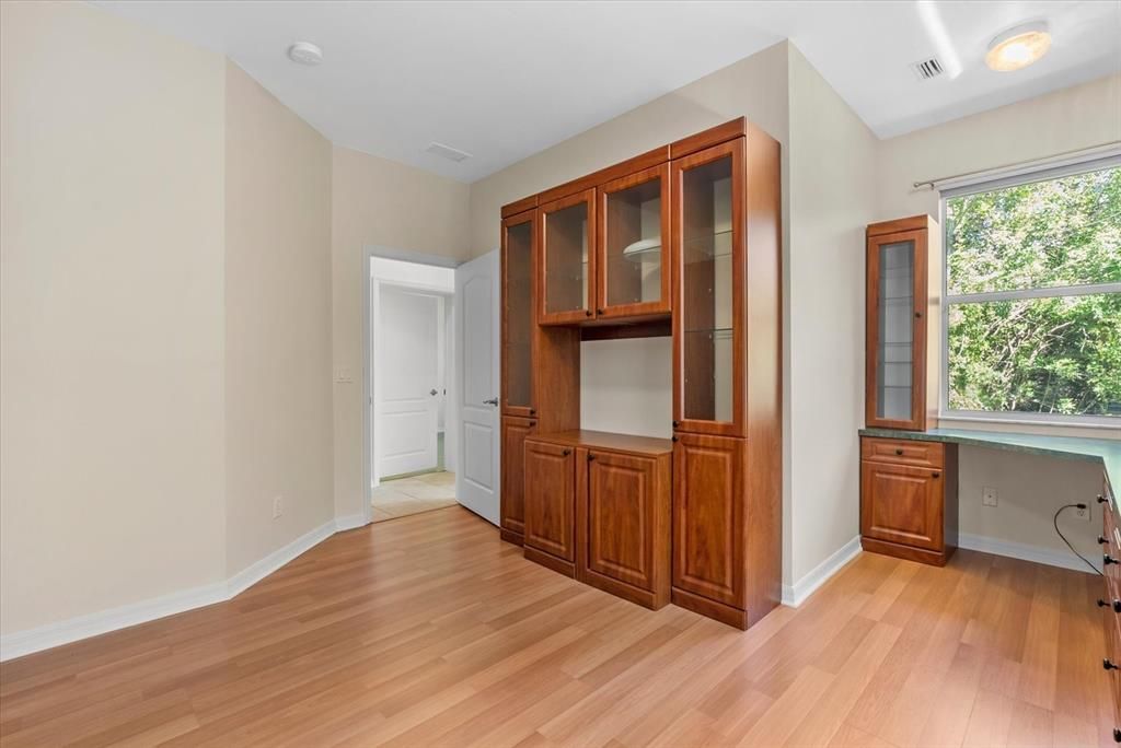 For Sale: $650,000 (4 beds, 3 baths, 2890 Square Feet)