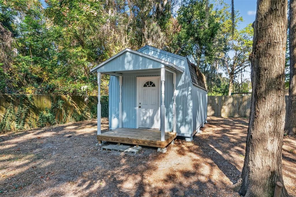 Active With Contract: $295,000 (3 beds, 2 baths, 1392 Square Feet)