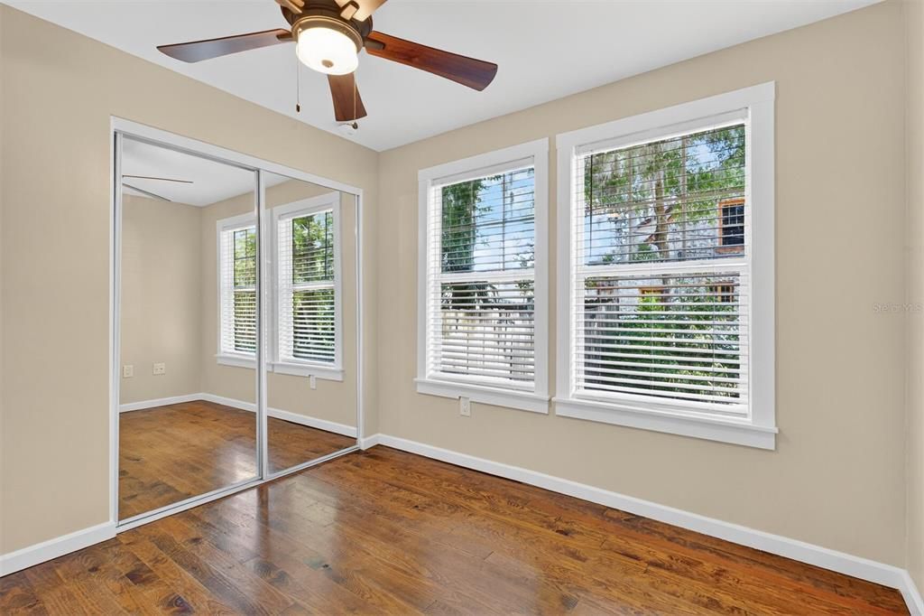 Active With Contract: $295,000 (3 beds, 2 baths, 1392 Square Feet)