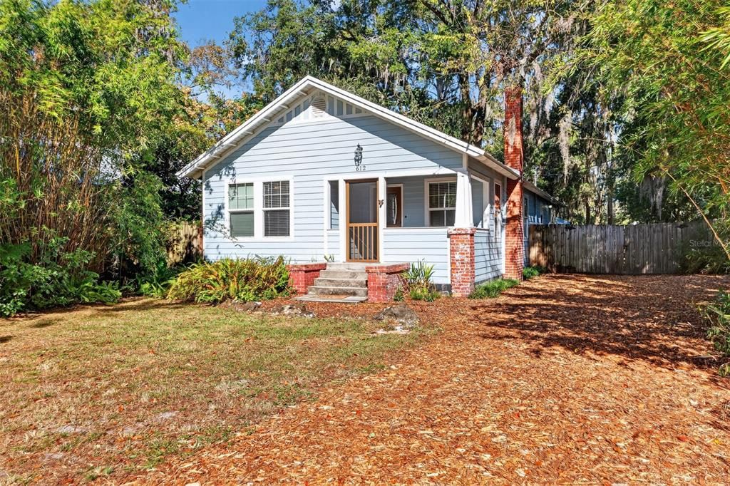 Active With Contract: $295,000 (3 beds, 2 baths, 1392 Square Feet)