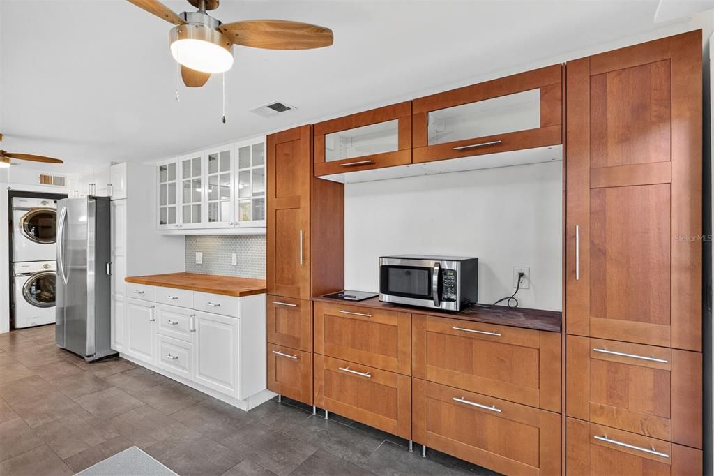 Active With Contract: $295,000 (3 beds, 2 baths, 1392 Square Feet)