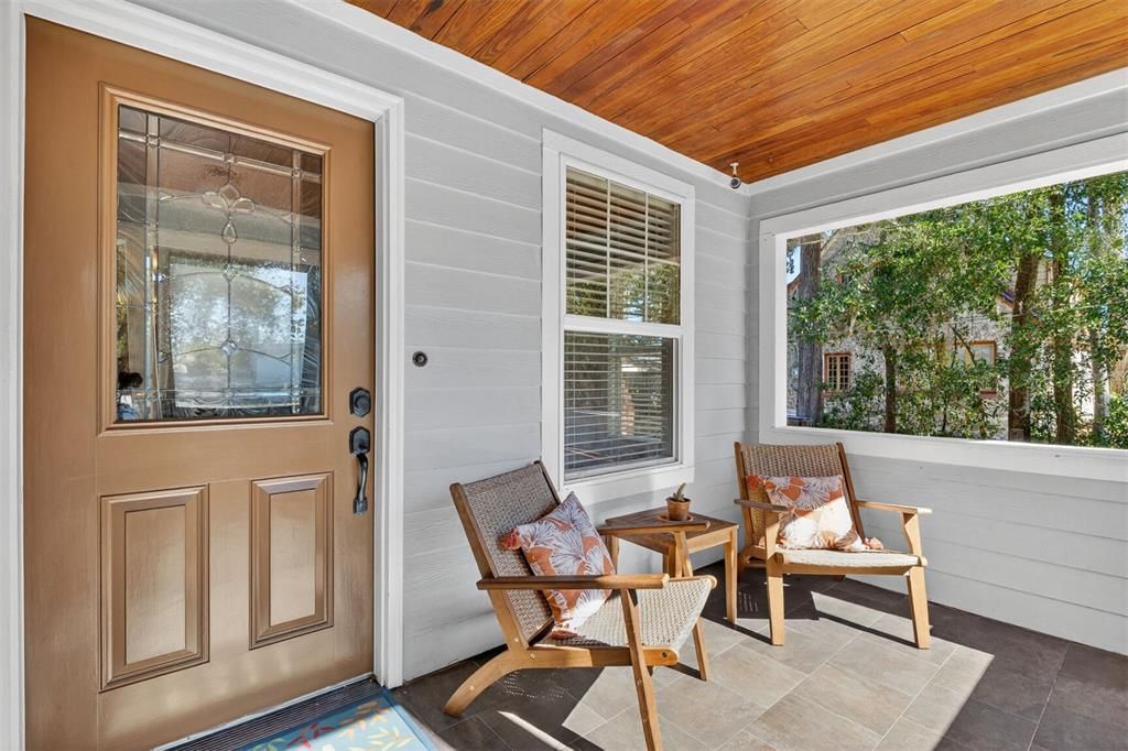 Active With Contract: $295,000 (3 beds, 2 baths, 1392 Square Feet)