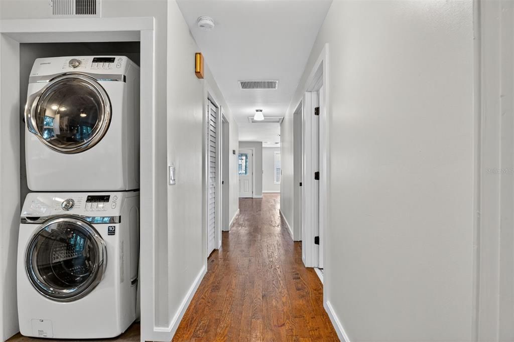 Active With Contract: $295,000 (3 beds, 2 baths, 1392 Square Feet)