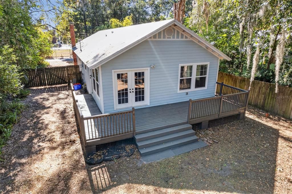 Active With Contract: $295,000 (3 beds, 2 baths, 1392 Square Feet)