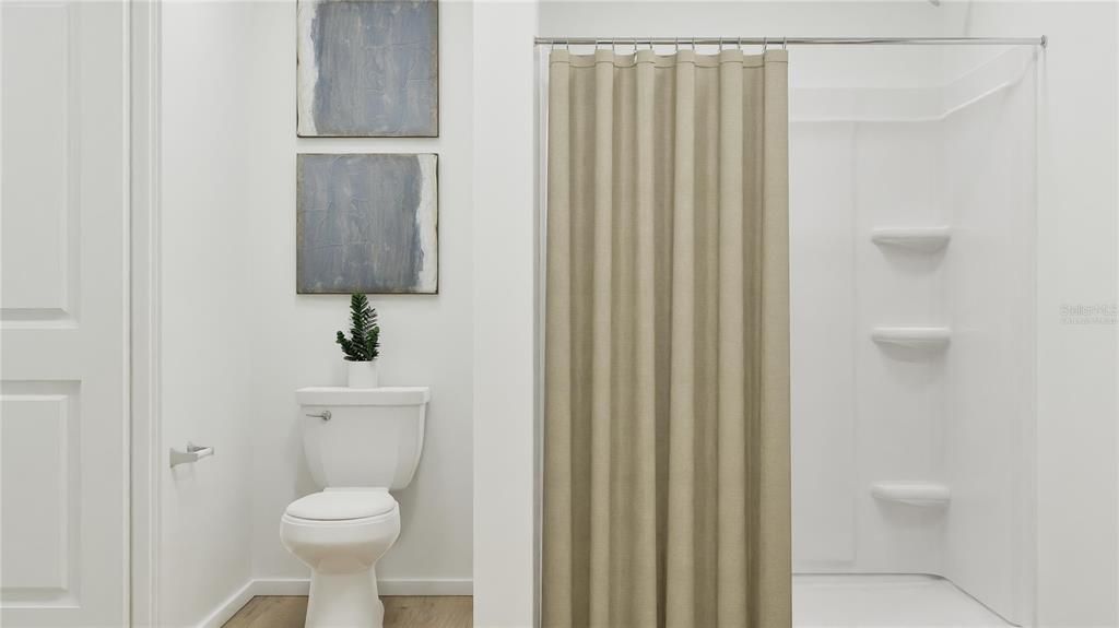 Active With Contract: $342,420 (3 beds, 2 baths, 1424 Square Feet)