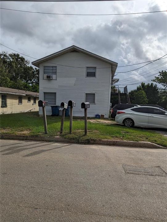 En Venta: $399,950 (8 camas, 0 baños, 2668 Pies cuadrados)