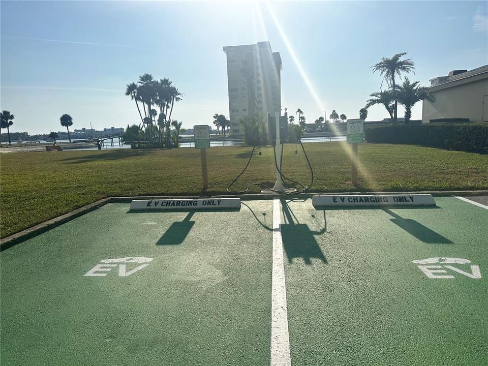 На продажу: $225,000 (1 спален, 1 ванн, 815 Квадратных фут)