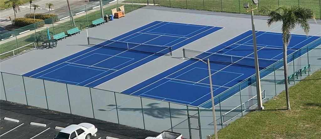 На продажу: $225,000 (1 спален, 1 ванн, 815 Квадратных фут)