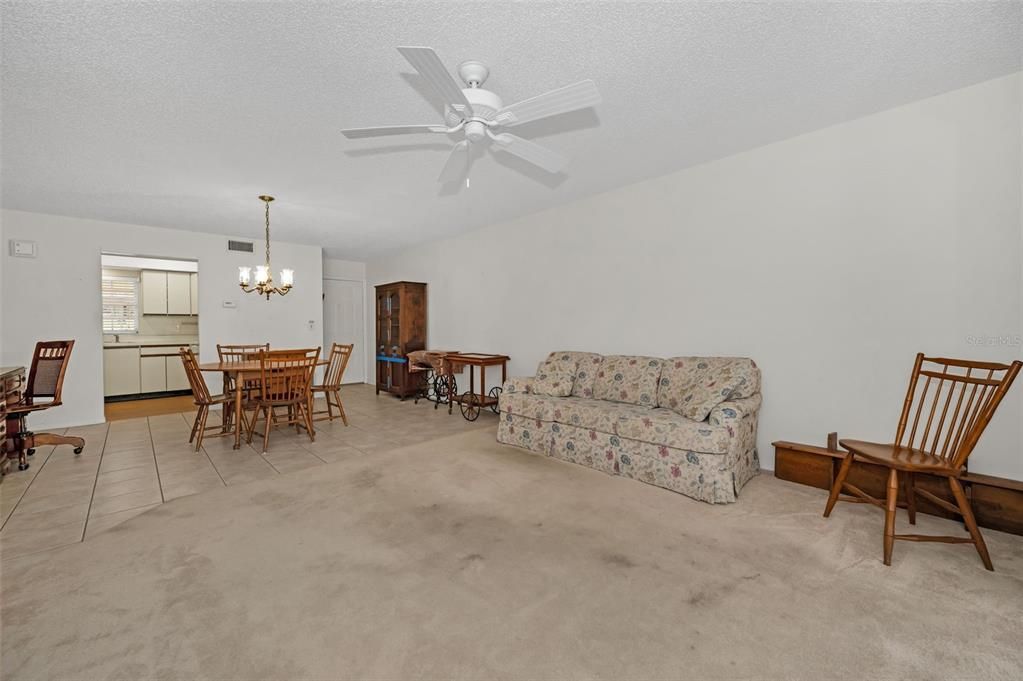 For Sale: $239,000 (3 beds, 2 baths, 1190 Square Feet)