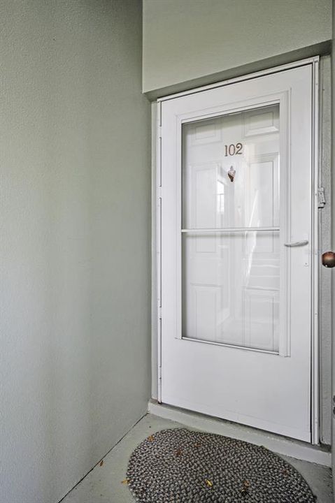 For Sale: $239,000 (3 beds, 2 baths, 1190 Square Feet)