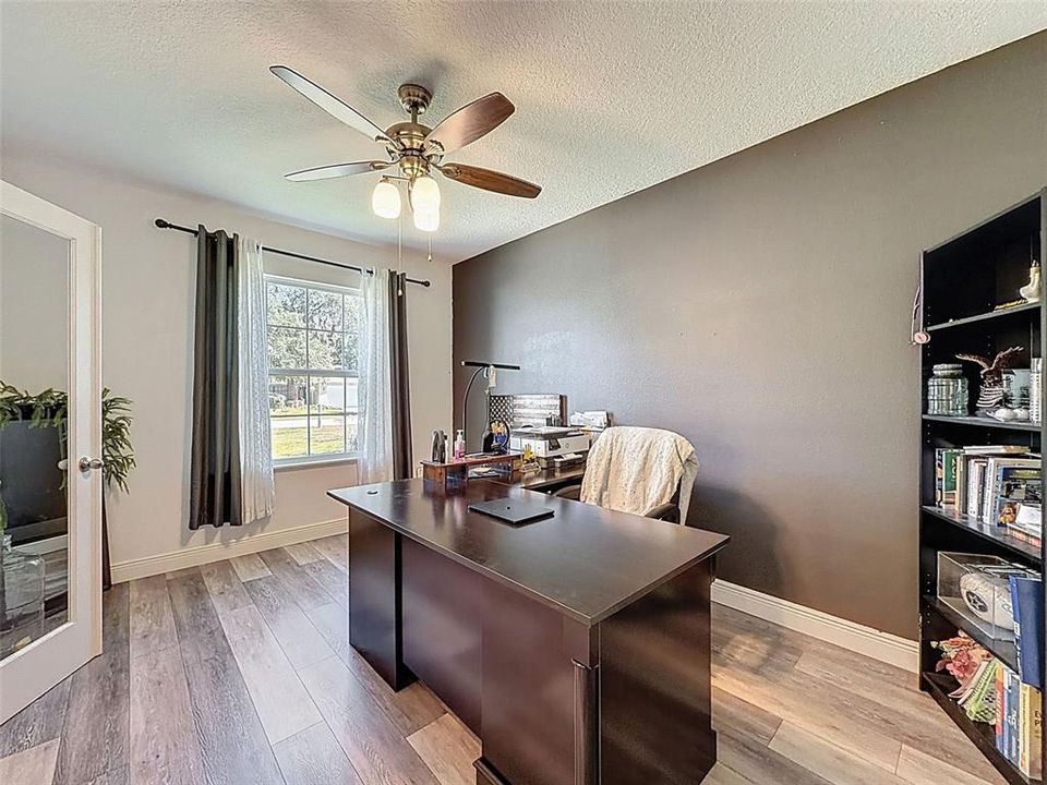 Active With Contract: $478,000 (4 beds, 3 baths, 2428 Square Feet)