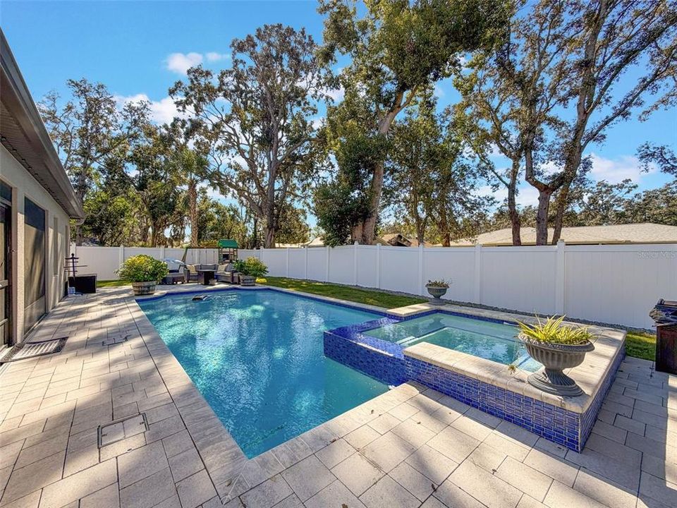 Active With Contract: $478,000 (4 beds, 3 baths, 2428 Square Feet)