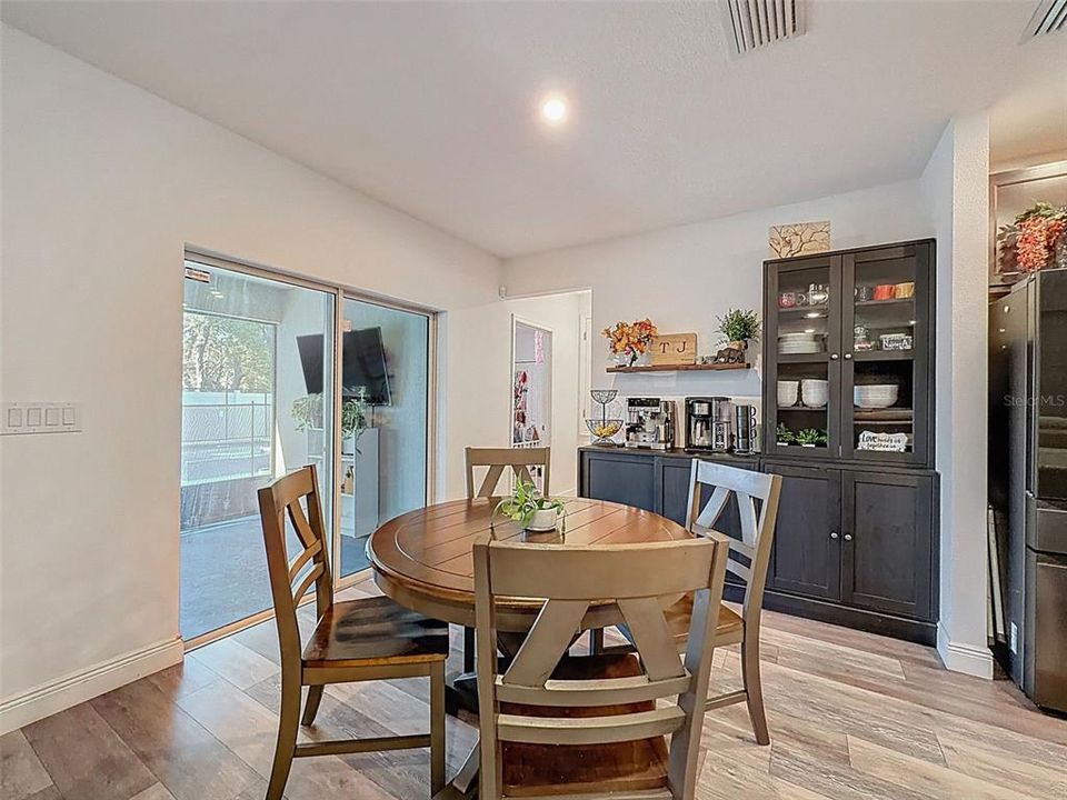 Active With Contract: $478,000 (4 beds, 3 baths, 2428 Square Feet)