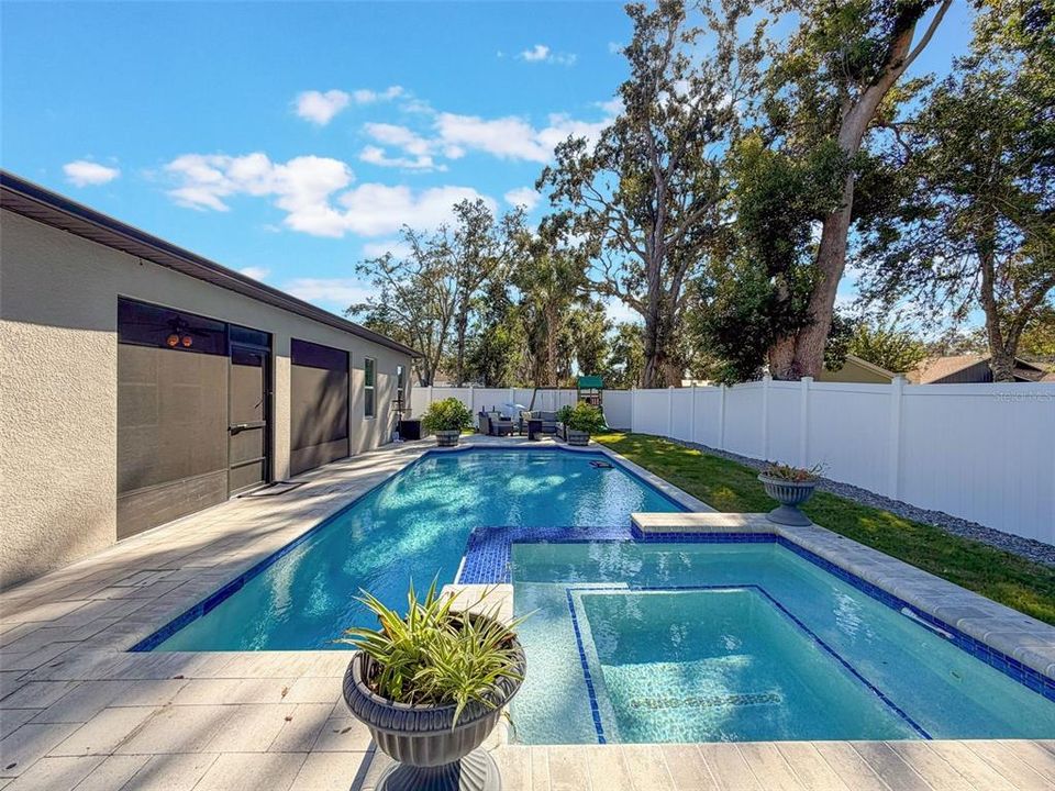 Active With Contract: $478,000 (4 beds, 3 baths, 2428 Square Feet)