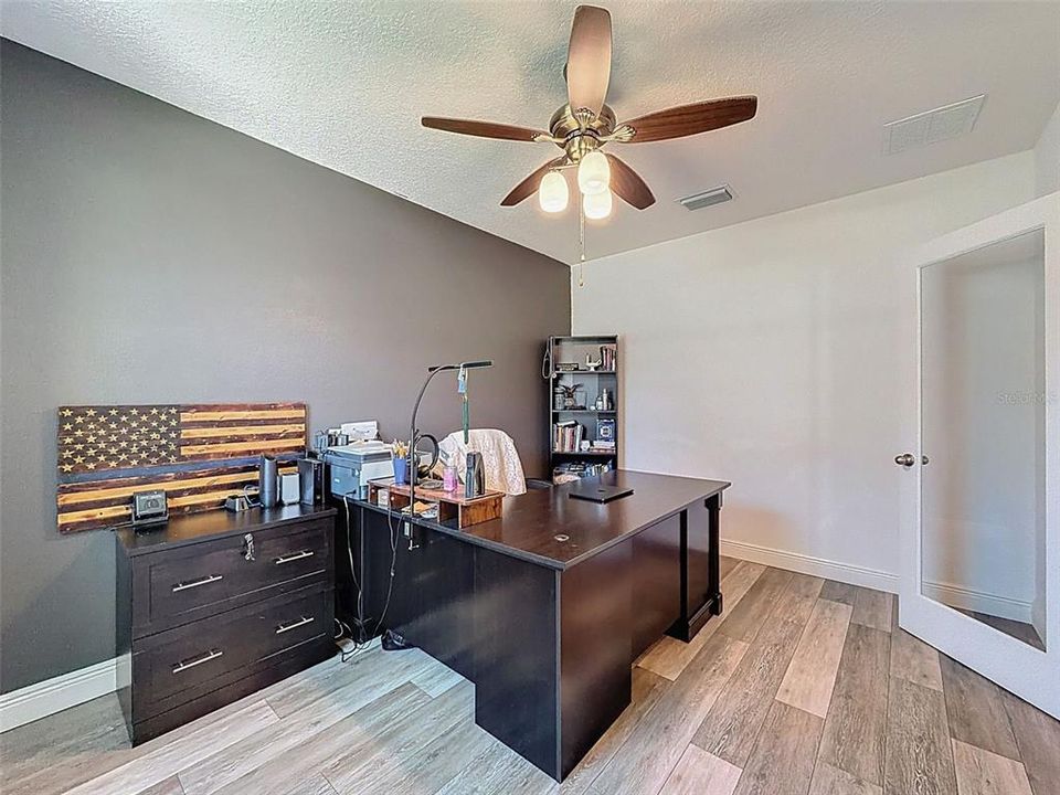 Active With Contract: $478,000 (4 beds, 3 baths, 2428 Square Feet)