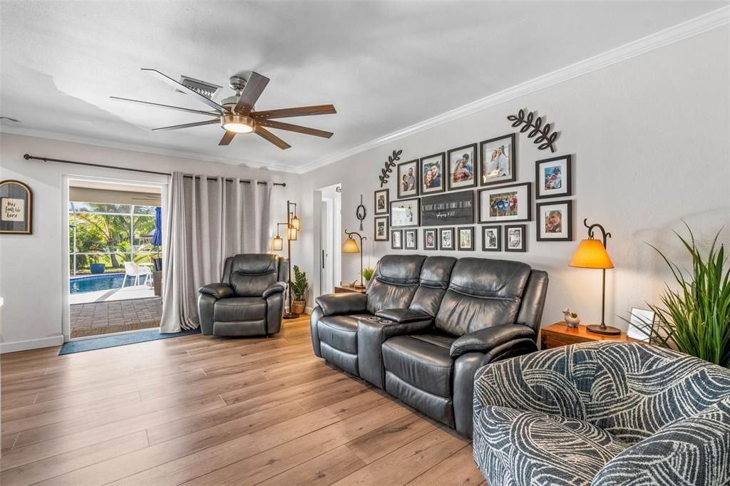 待售: $829,500 (3 贝兹, 2 浴室, 2236 平方英尺)