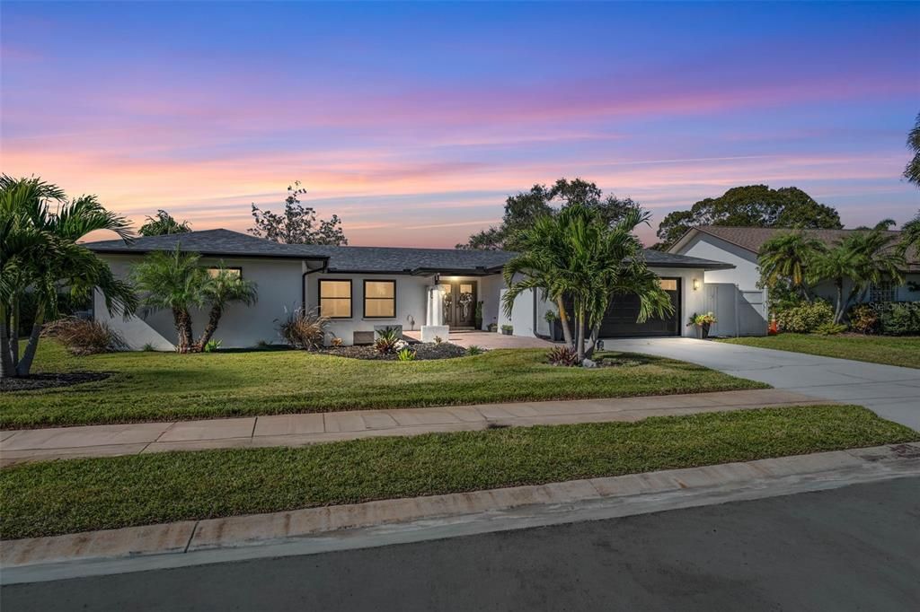 待售: $829,500 (3 贝兹, 2 浴室, 2236 平方英尺)