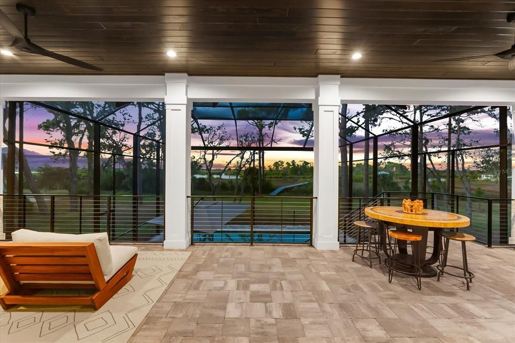 En Venta: $2,000,000 (4 camas, 3 baños, 3031 Pies cuadrados)