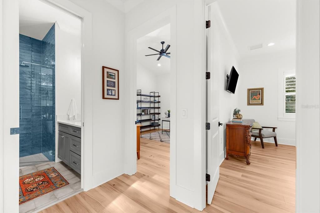 En Venta: $2,000,000 (4 camas, 3 baños, 3031 Pies cuadrados)