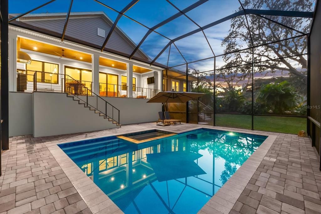 En Venta: $2,000,000 (4 camas, 3 baños, 3031 Pies cuadrados)