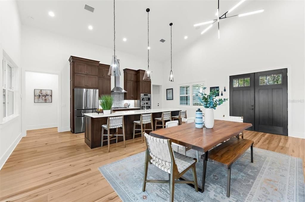 En Venta: $2,000,000 (4 camas, 3 baños, 3031 Pies cuadrados)