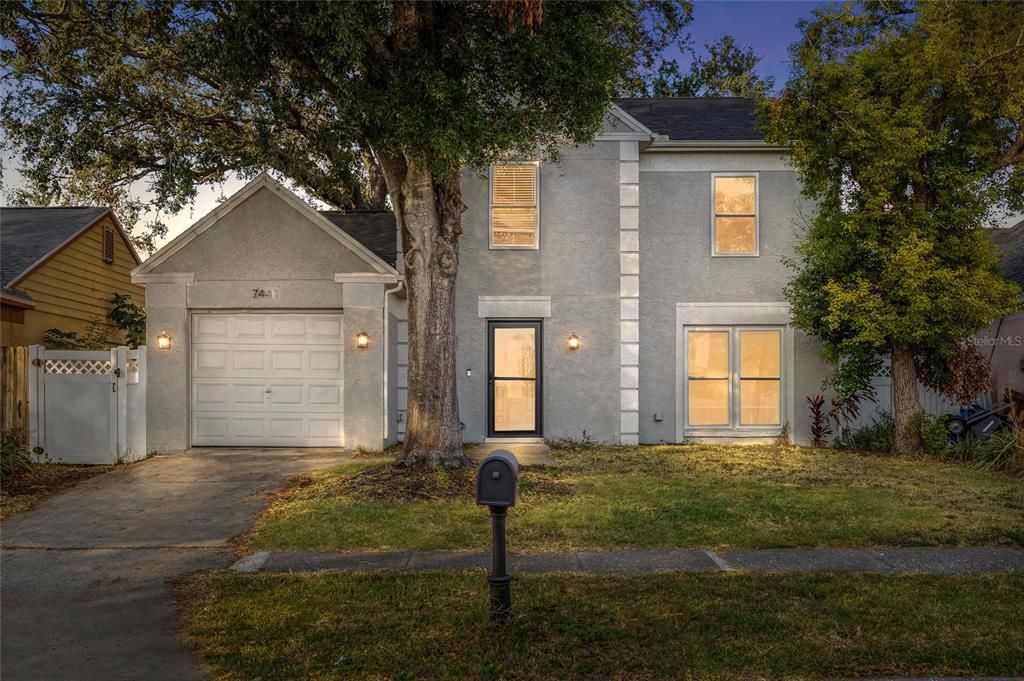 合同活跃: $425,000 (3 贝兹, 2 浴室, 1540 平方英尺)