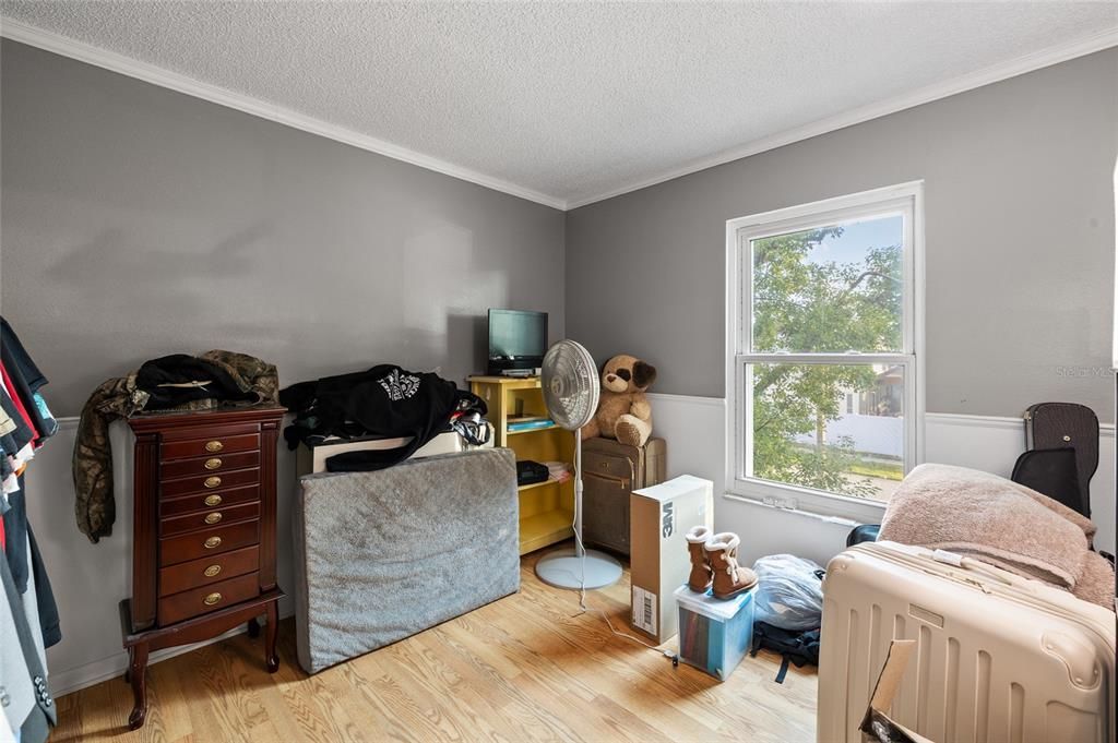 合同活跃: $425,000 (3 贝兹, 2 浴室, 1540 平方英尺)