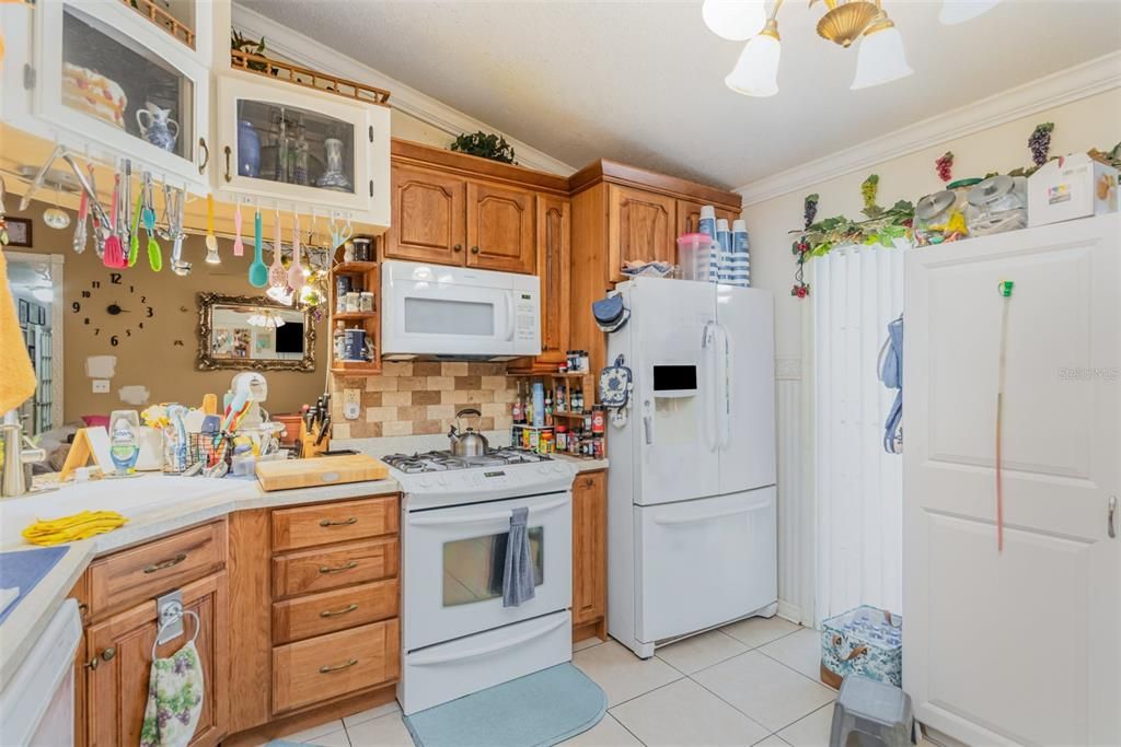 En Venta: $700,000 (3 camas, 2 baños, 2262 Pies cuadrados)