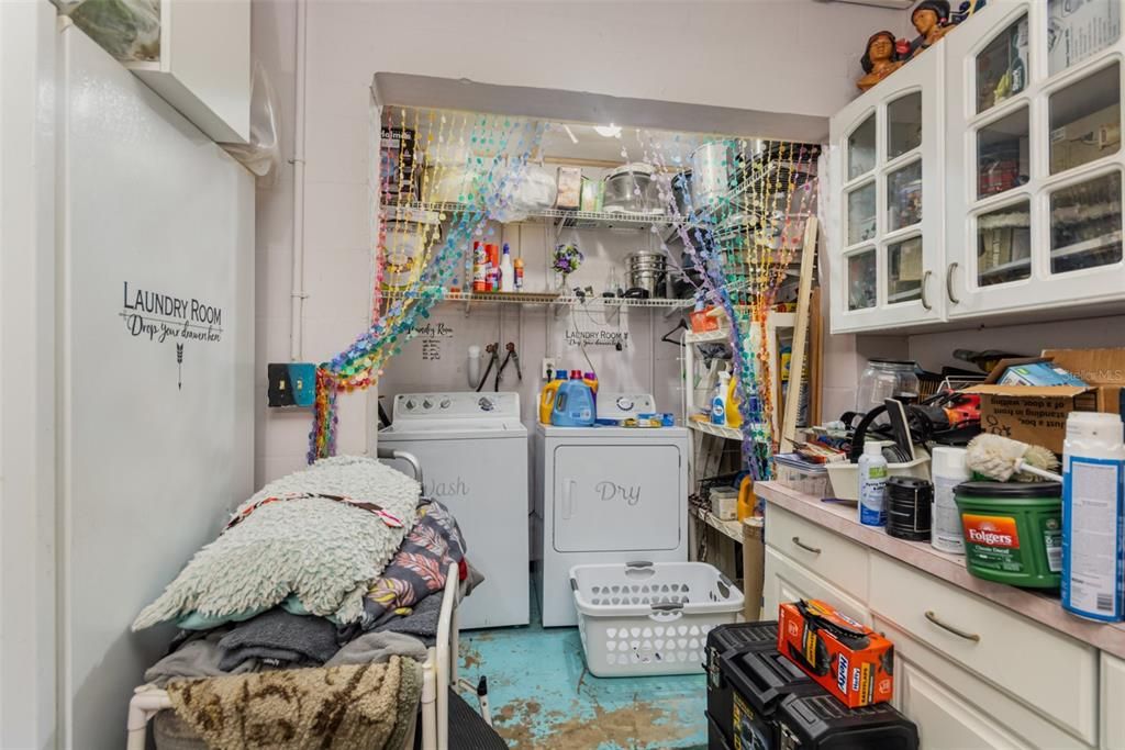 En Venta: $700,000 (3 camas, 2 baños, 2262 Pies cuadrados)