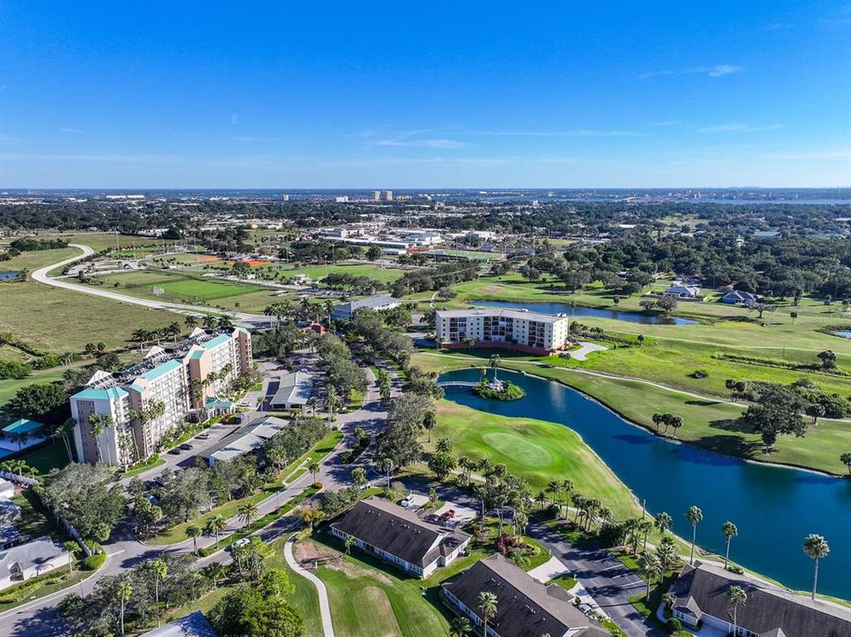 For Sale: $177,000 (1 beds, 1 baths, 728 Square Feet)