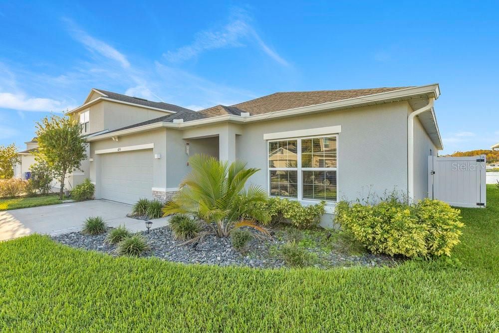 For Sale: $459,900 (4 beds, 3 baths, 2091 Square Feet)