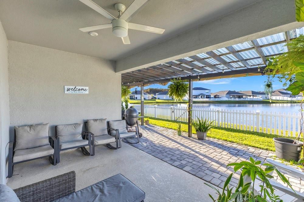 For Sale: $459,900 (4 beds, 3 baths, 2091 Square Feet)