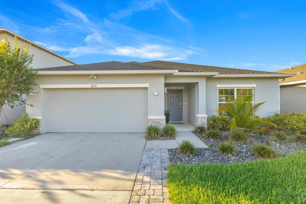 For Sale: $459,900 (4 beds, 3 baths, 2091 Square Feet)