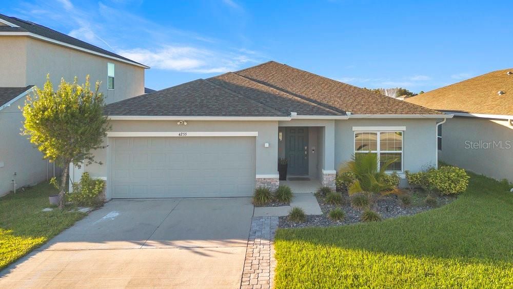 For Sale: $459,900 (4 beds, 3 baths, 2091 Square Feet)