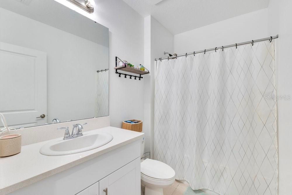 For Sale: $459,900 (4 beds, 3 baths, 2091 Square Feet)