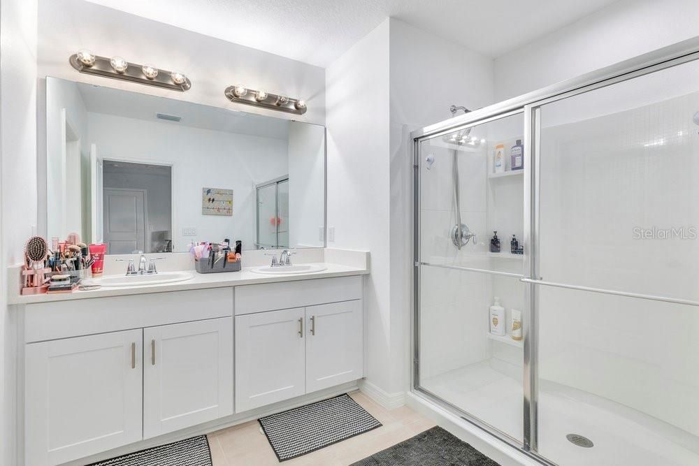 For Sale: $459,900 (4 beds, 3 baths, 2091 Square Feet)