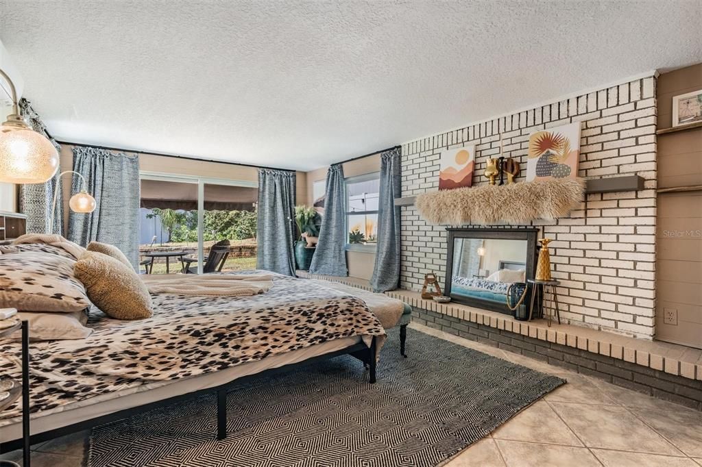 En Venta: $999,000 (5 camas, 2 baños, 2609 Pies cuadrados)