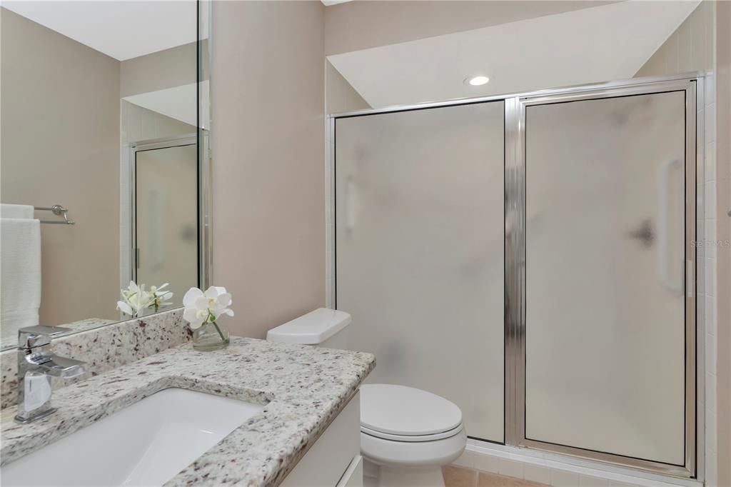 待售: $410,000 (2 贝兹, 2 浴室, 1659 平方英尺)