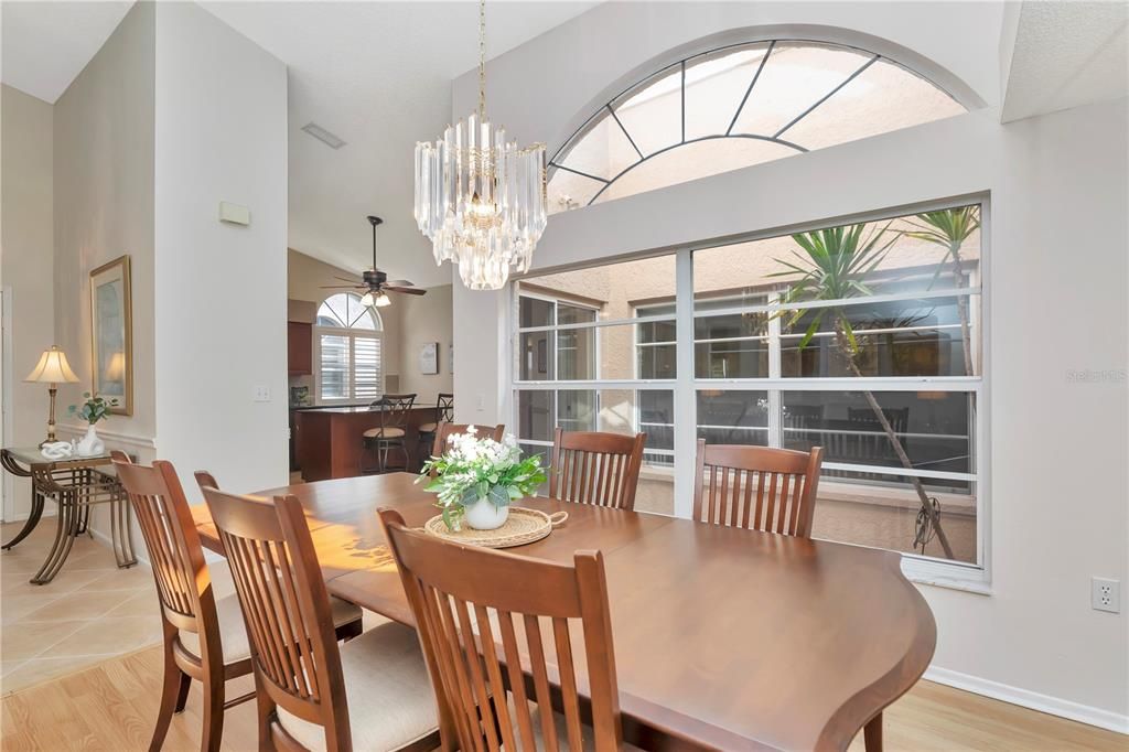 待售: $410,000 (2 贝兹, 2 浴室, 1659 平方英尺)